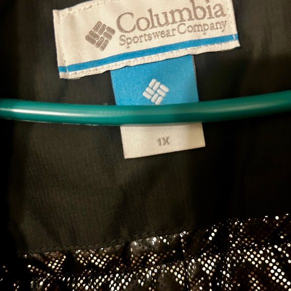 Coat - Picture 2 of 4